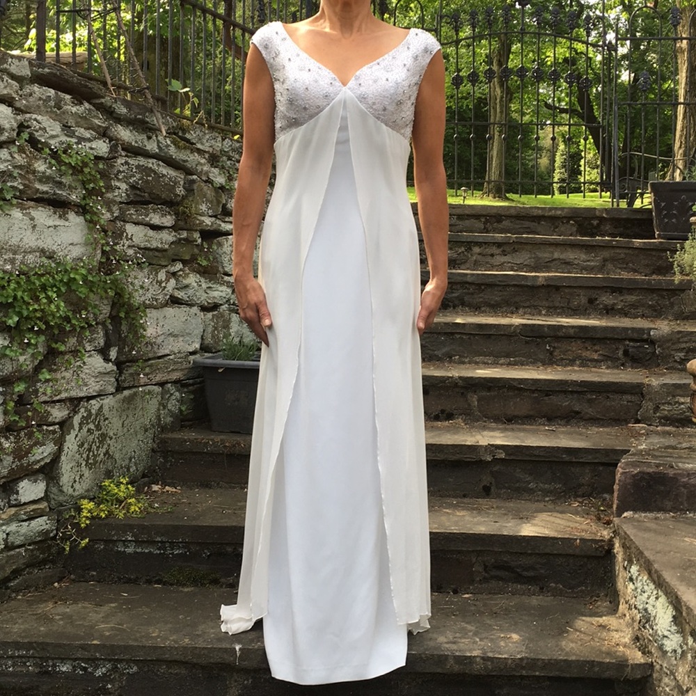 Elegant Evening / Wedding Gown.  Never Worn